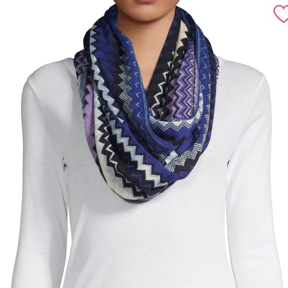 Missoni Circle Scarf - Picture 1 of 3